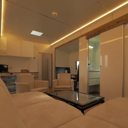 Sleeptrailer *